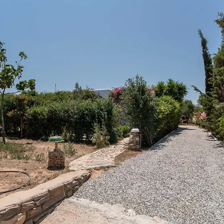 Retreats 3 Paros Ferienhaus *