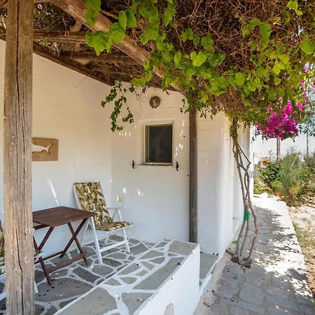 Retreats 3 Paros *